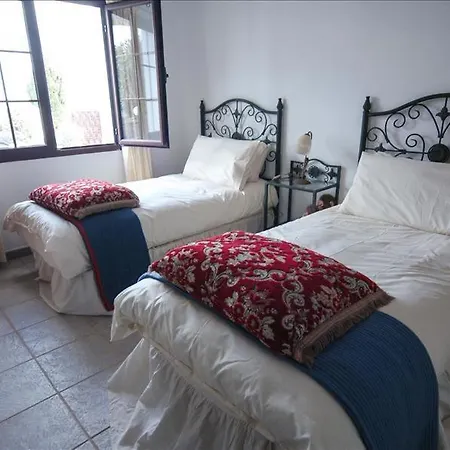 Sleeps 6 With Pool And Wifi 别墅 Mácher
